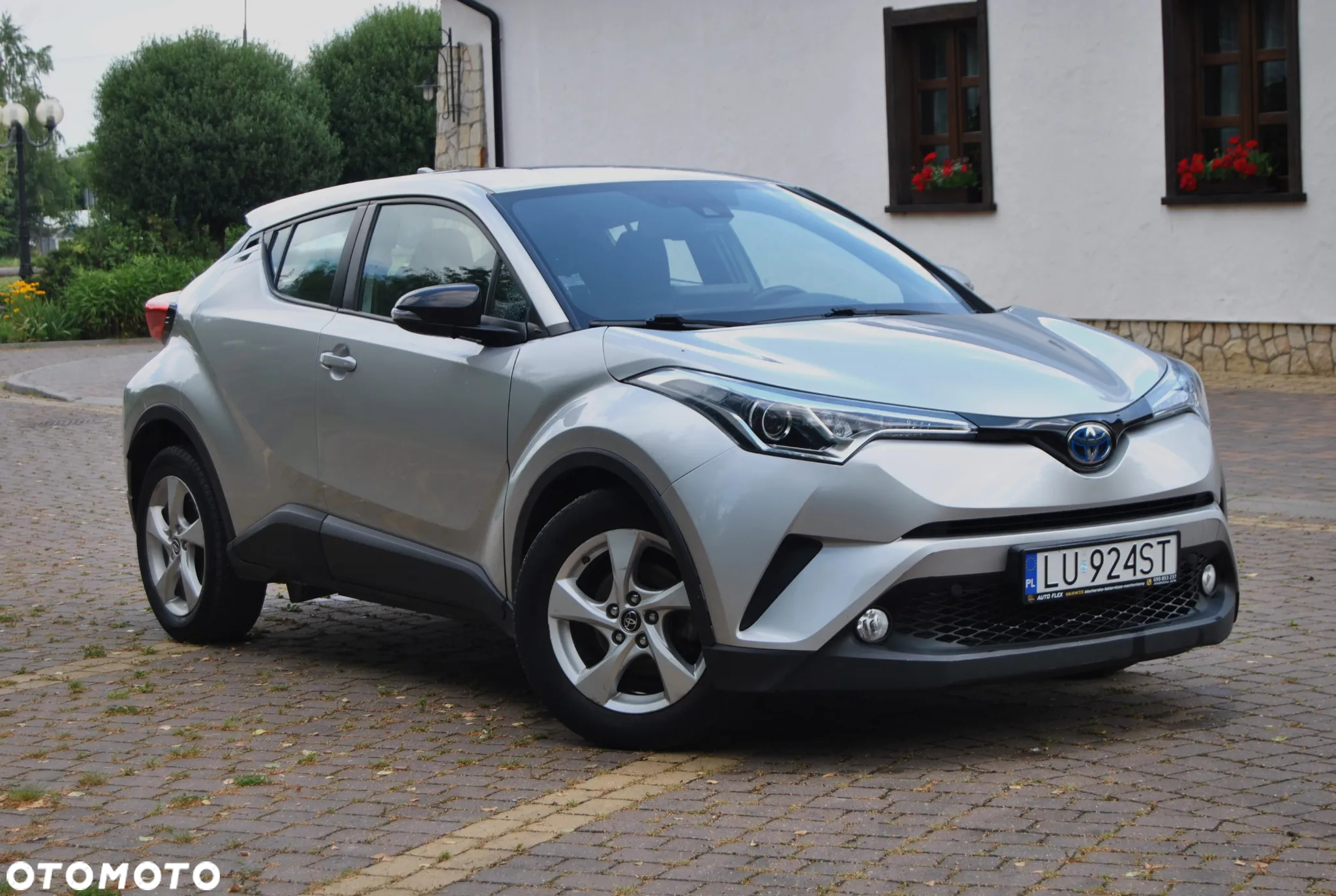 Toyota C-HR 1.8 Hybrid Comfort - 2