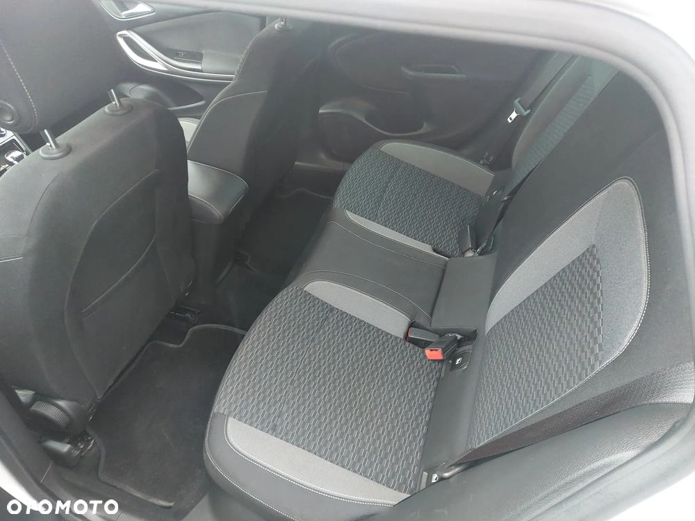 Opel Astra 1.5 D Start/Stop Business Elegance - 8