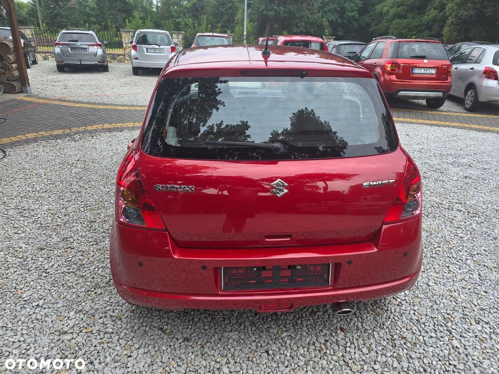 Suzuki Swift 1.3 Club dance - 9
