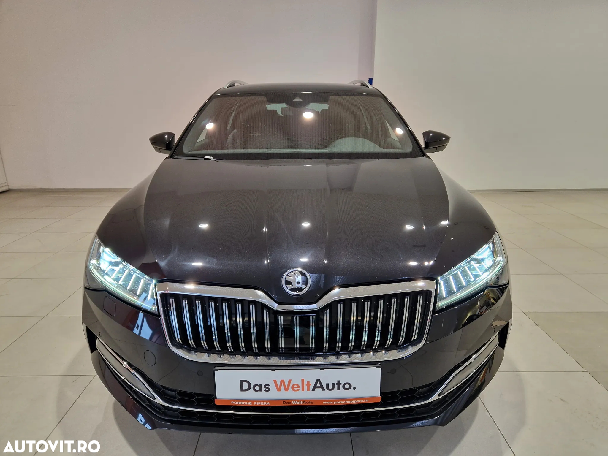 Skoda Superb 2.0 TDI DSG L&K - 4