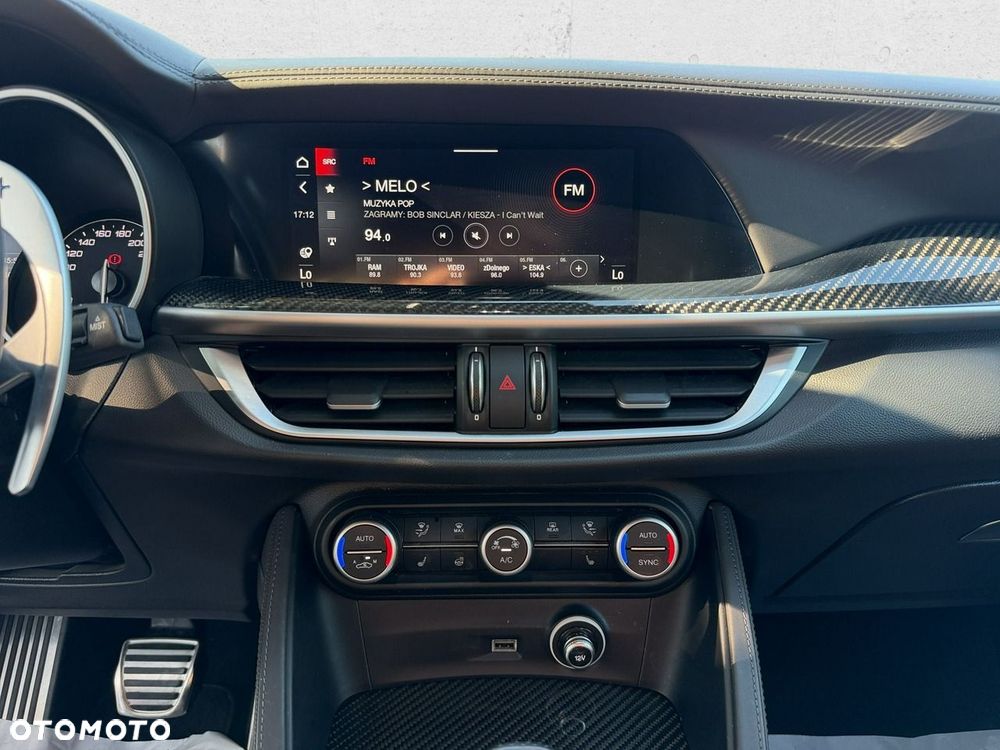 Alfa Romeo Stelvio - 19