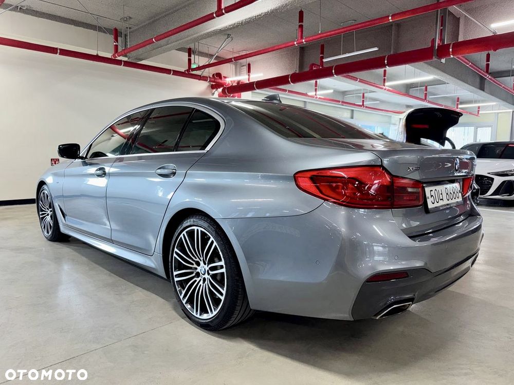 BMW Seria 5 530i xDrive M Sport Edition - 7