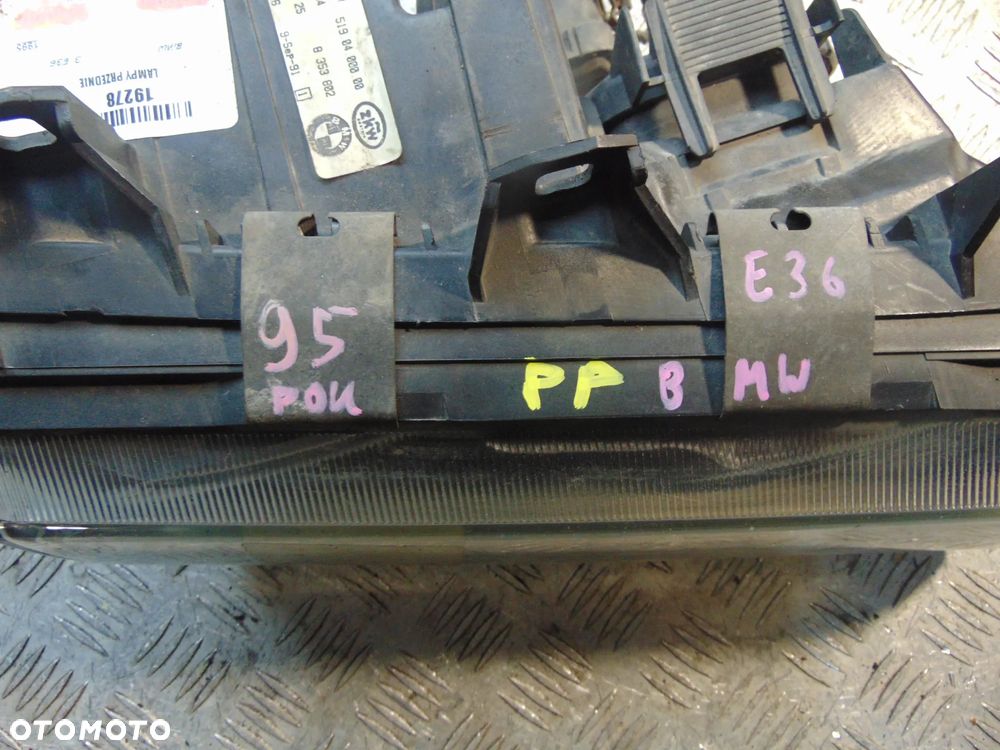 Lampa prawy przód BMW e36 - 3