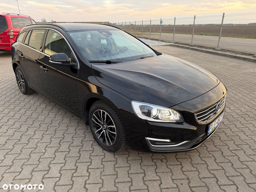 Volvo V60 D3 Geartronic Summum - 9