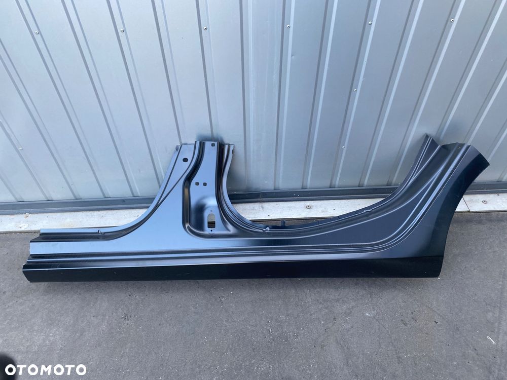 RENAULT MEGANE 4 IV NOWY ORYGINALNY PRÓG LEWY poszycie progu lewego błotnik tylny skarpetka skarpeta lewa lift Wwa - 1