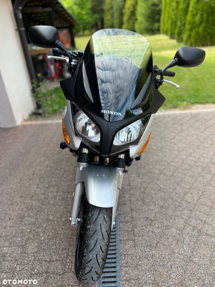 Honda CBF - 27