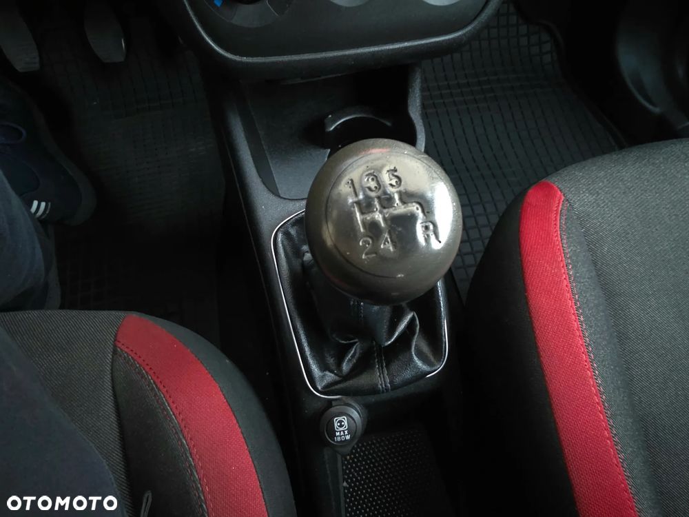 Fiat Punto 1.4 Easy S&S - 17