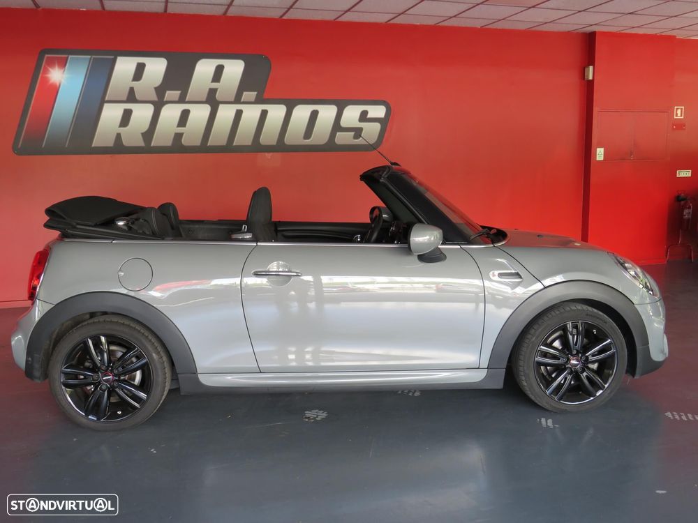 MINI Cabrio Cooper Premium Extra JCW Auto - 6