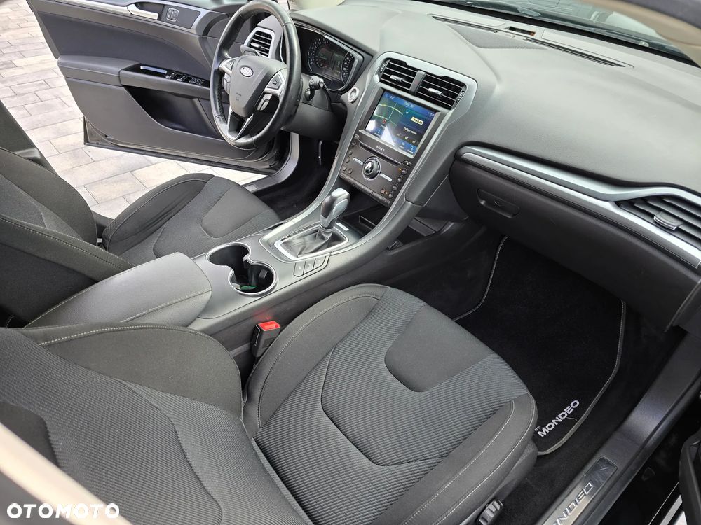 Ford Mondeo - 30
