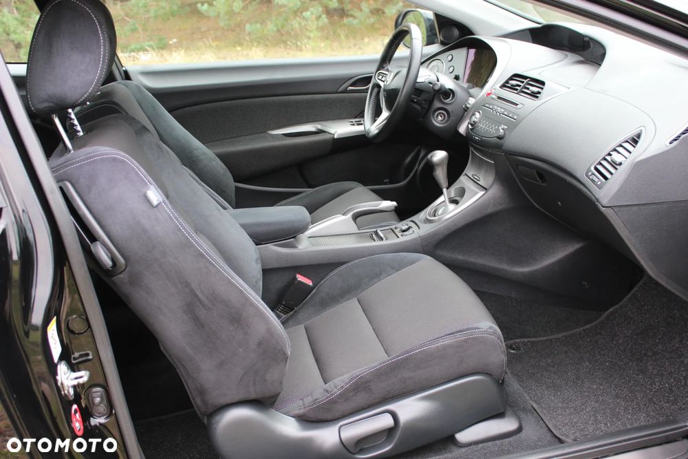 Honda Civic 1.8i-VTEC Type S - 23