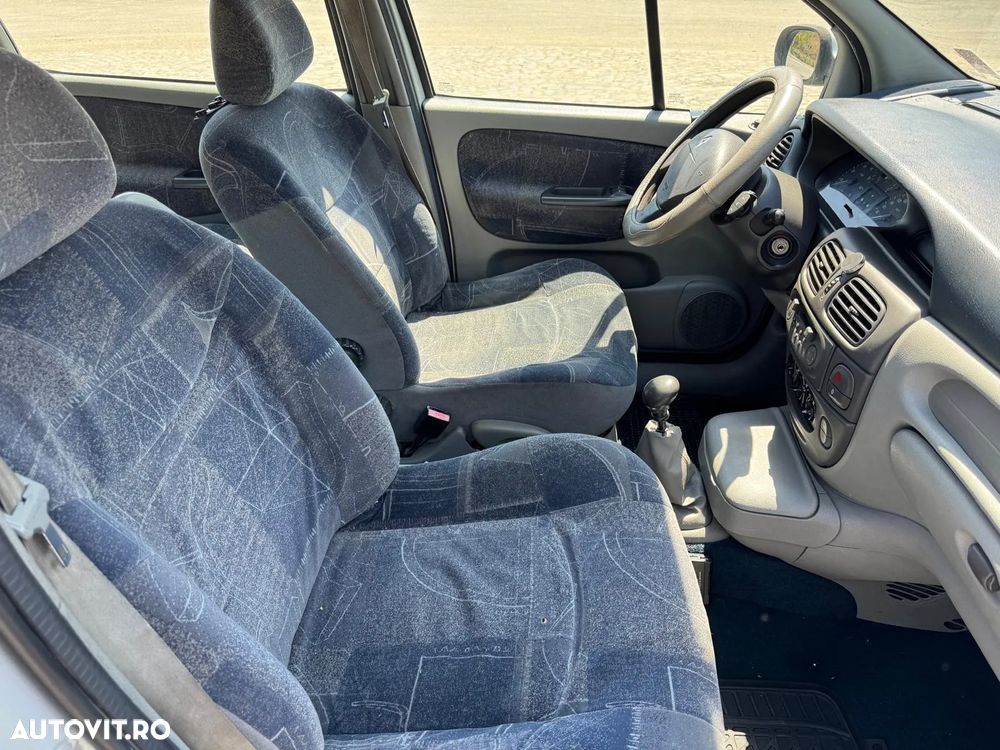 Renault Scenic 1.6 Expression - 9