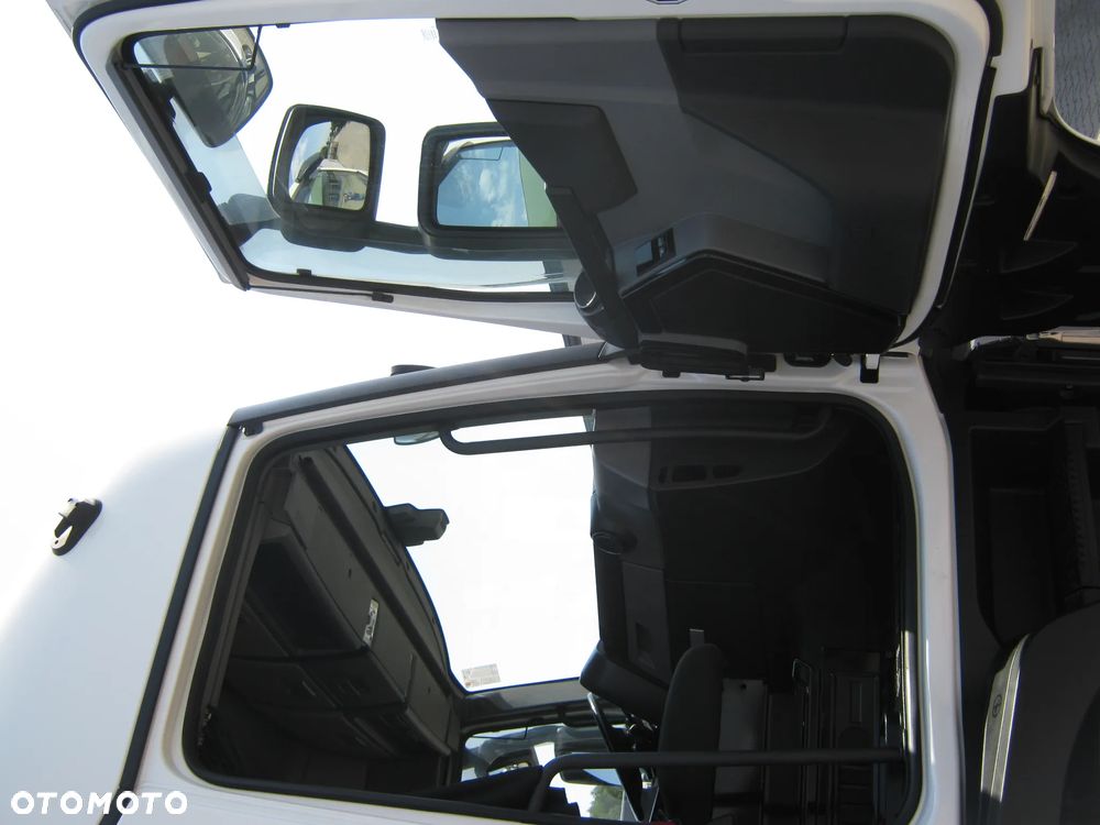 Renault T-460 SPROWADZONE - 10