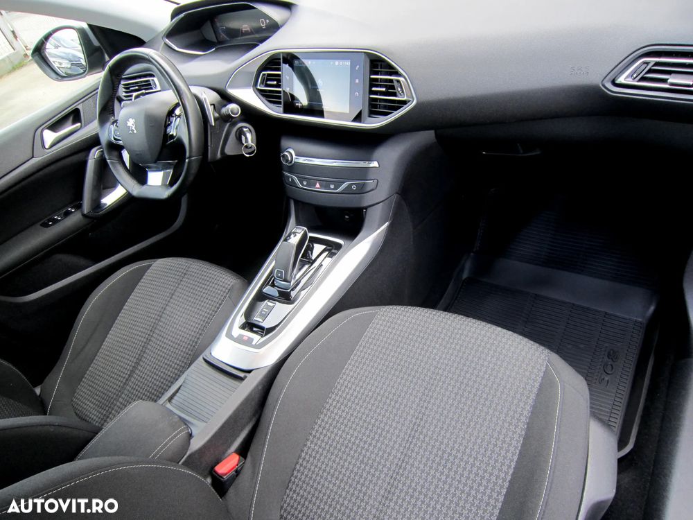 Peugeot 308 BlueHDi 130 EAT8 Stop & Start Active - 19