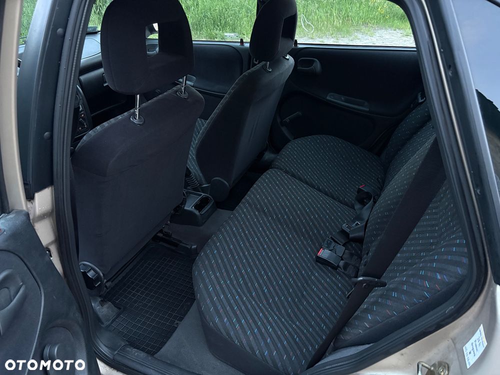 Opel Astra 1.4 Base - 11