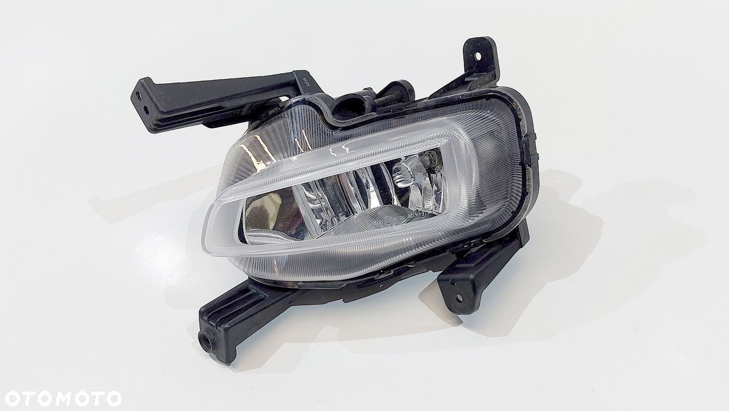HALOGEN PRAWY KIA CEED III 18r 92202J7000 - 2