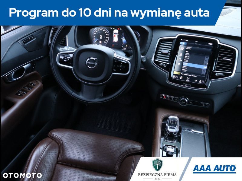 Volvo XC 90 - 8