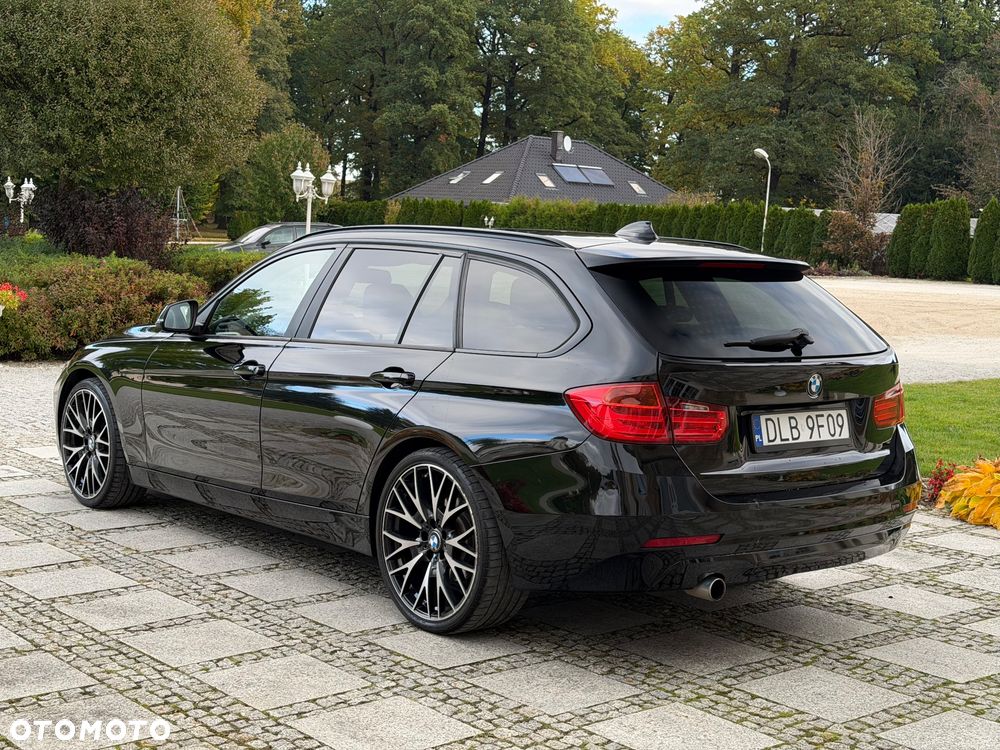 2015 BMW Seria 3 318d Advantage, photograph 7