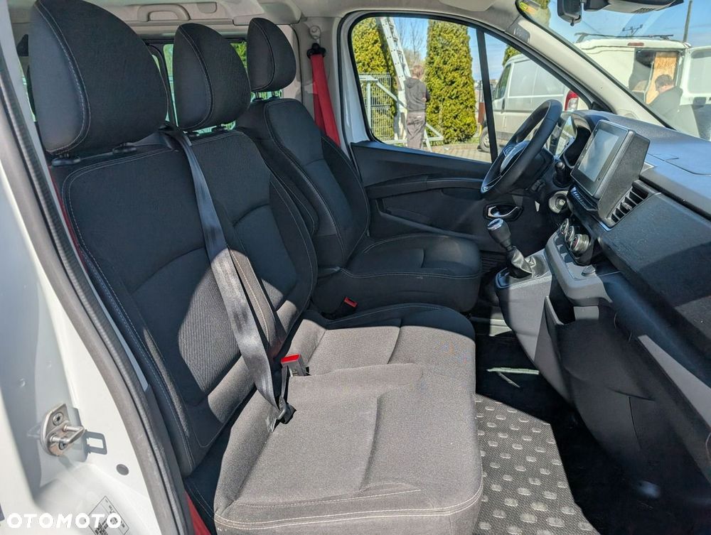 Renault Trafic - 15