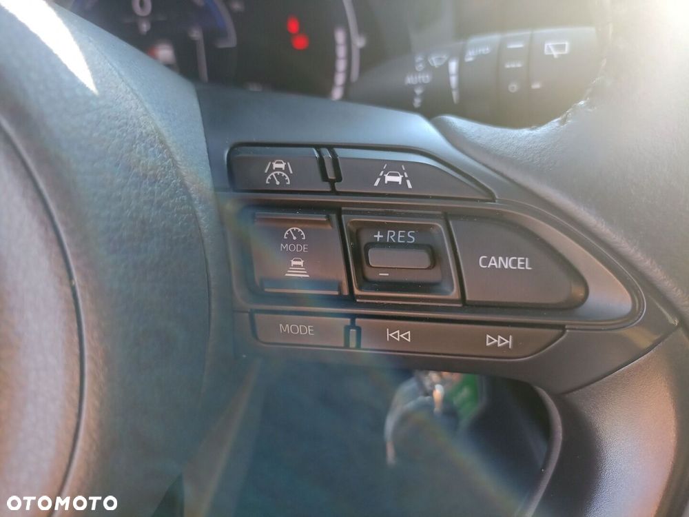 Toyota Yaris Hybrid 1.5 Style - 18