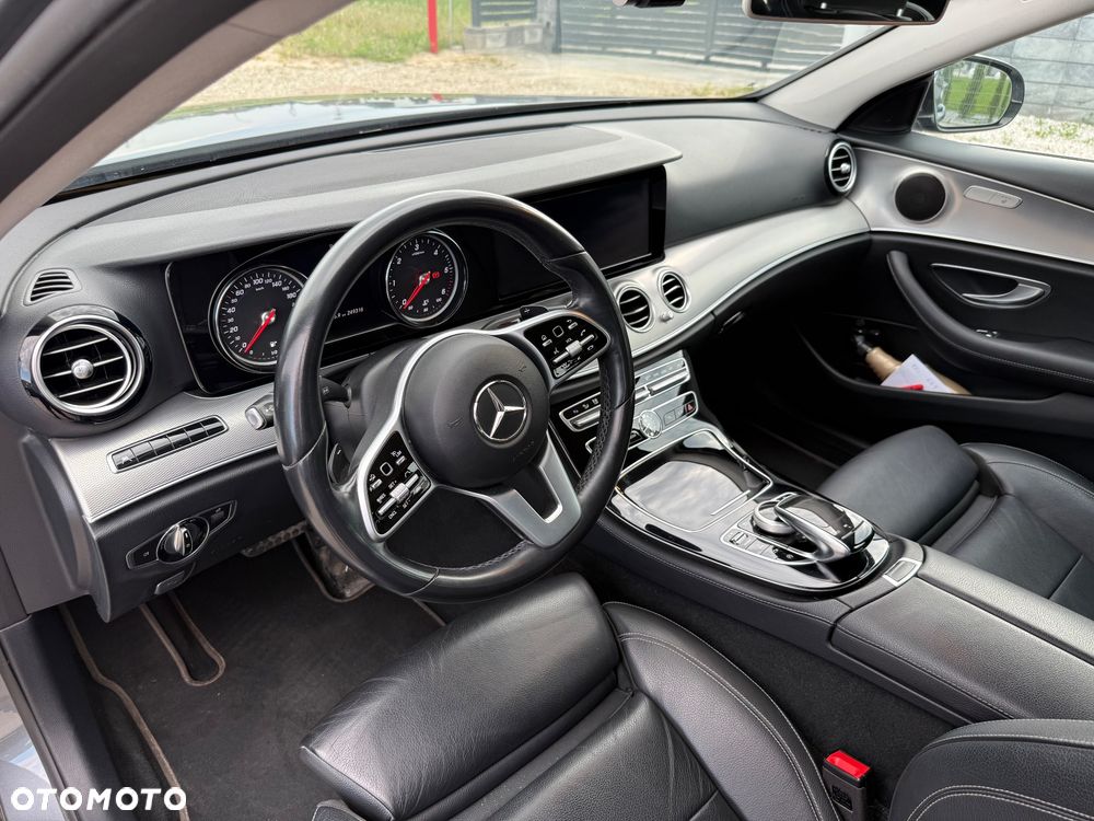 Mercedes-Benz Klasa E 220 d Business Edition 9G-TRONIC - 17