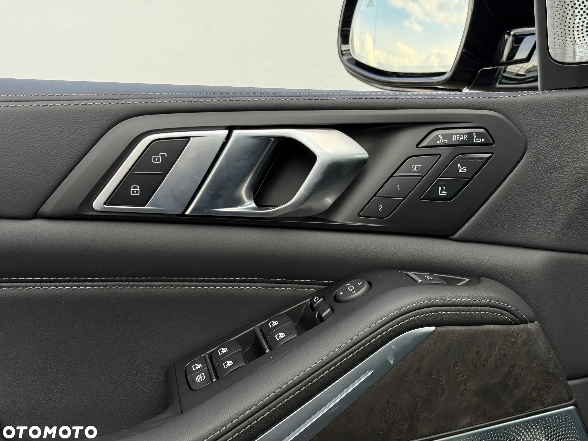BMW X7 - 14
