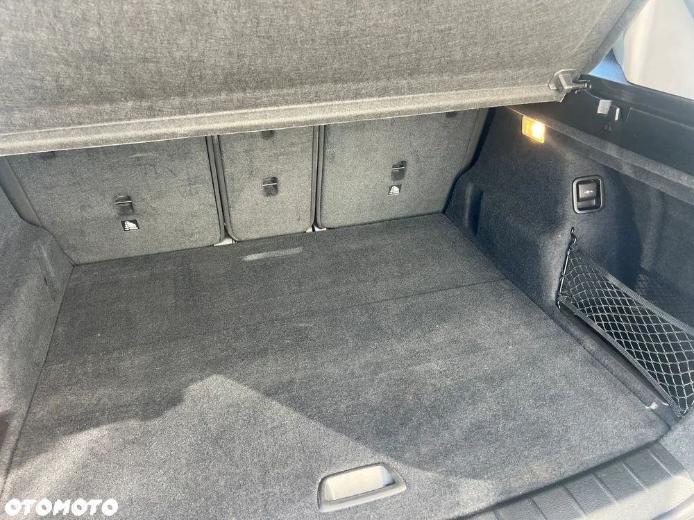 BMW X1 sDrive16d - 9