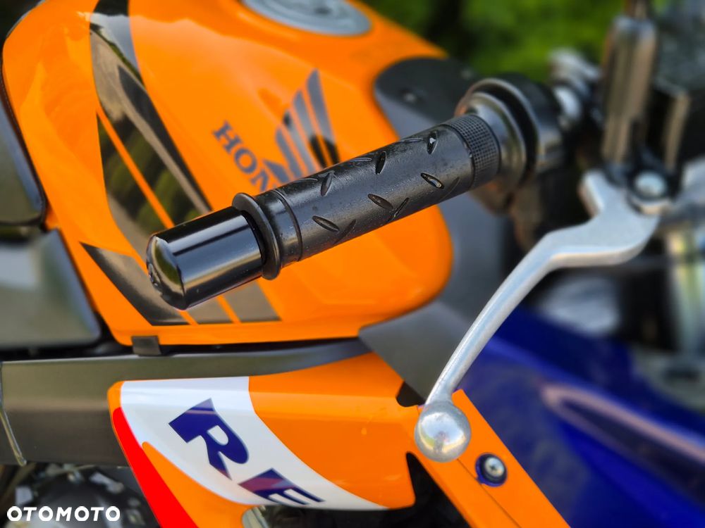 Honda CBR - 17