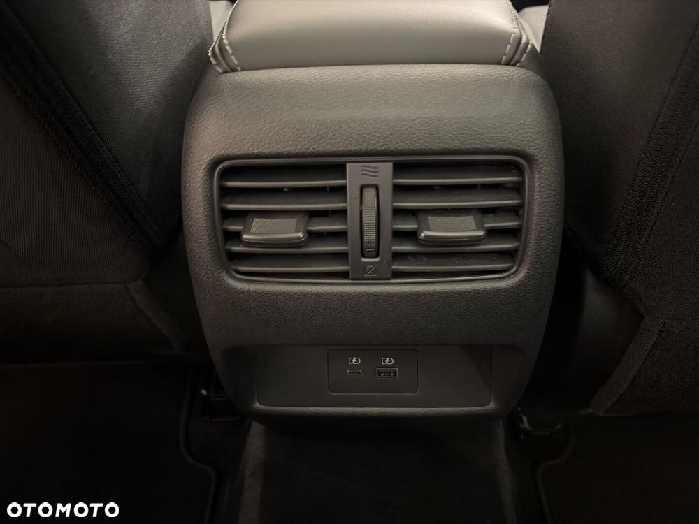 Nissan Qashqai 1.3 DIG-T MHEV Tekna - 24