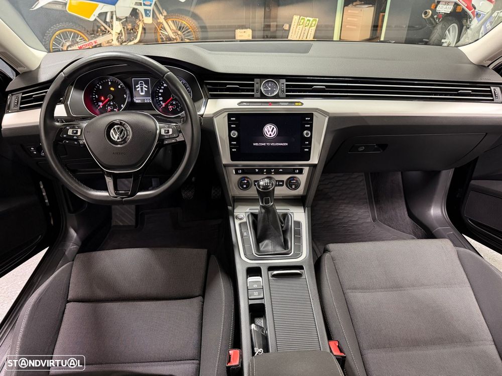 VW Passat Variant 1.6 TDI Confortline - 9