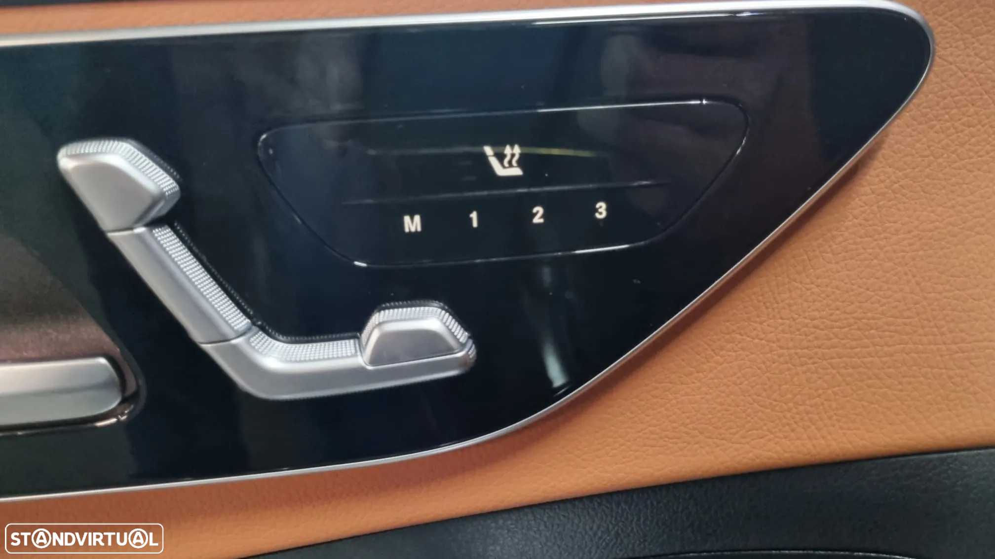 Mercedes-Benz C 300 e AMG Line - 13