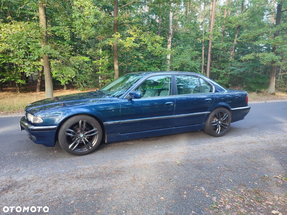 BMW Seria 7 - 7