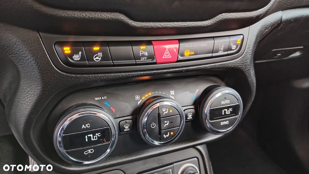 Jeep Renegade 1.4 MultiAir Limited - 21