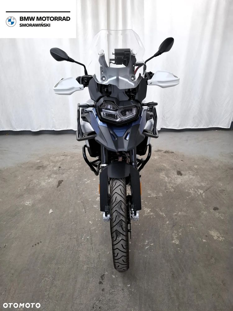 BMW F