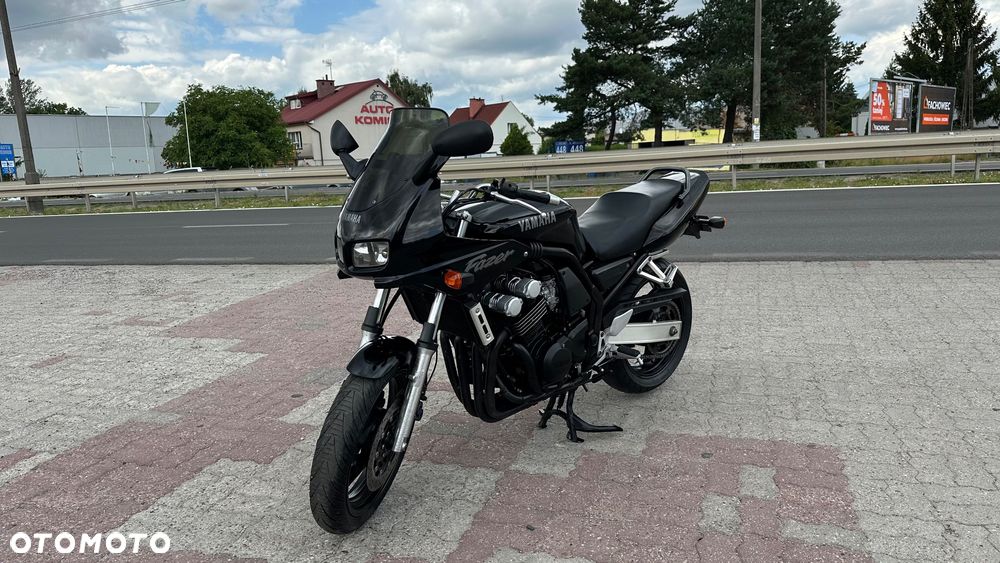 Yamaha FZS - 4