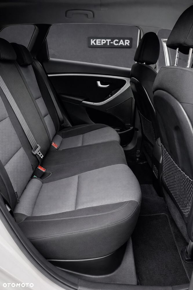 Hyundai i30 1.6 Style - 11