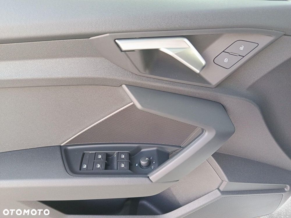Audi A3 Sportback - 13