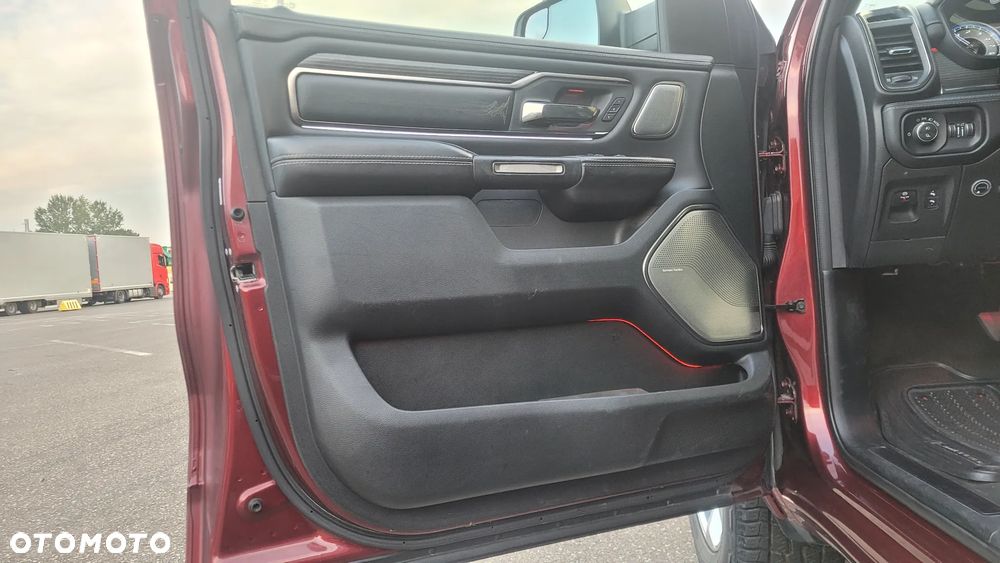 RAM 1500 5.7 Crew Cab Limited - 19