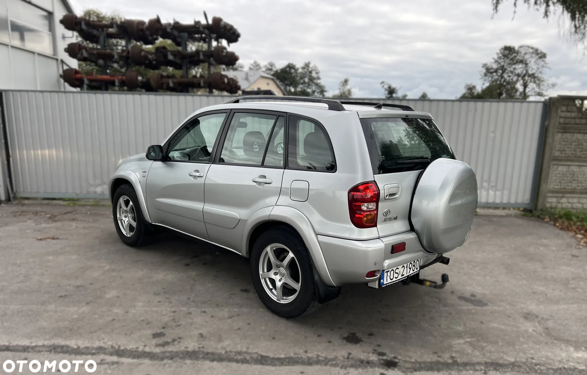 Toyota RAV4 2.0 VVT-i 4x4 - 4