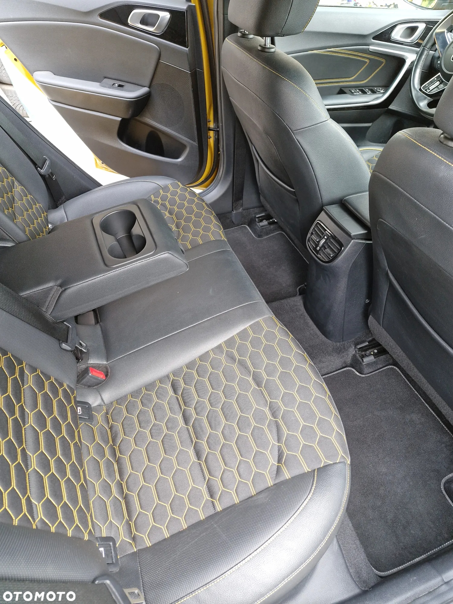 Kia XCeed 1.6 T-GDI XL DCT - 12