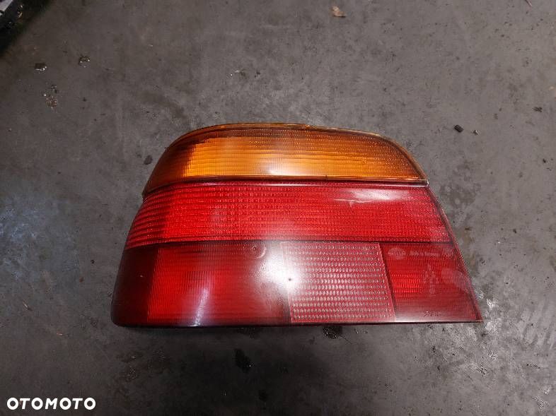 ZDERZAK LAMPY KLAPA BMW E39 303/9 - 3