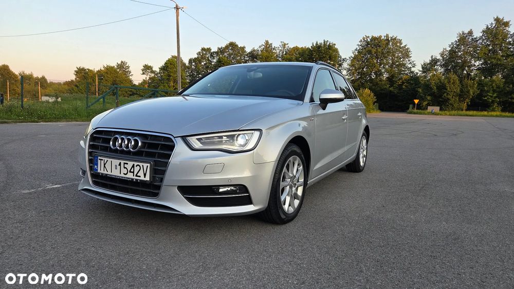 Audi A3 Sportback 2.0 TDI S line Sportpaket - 9