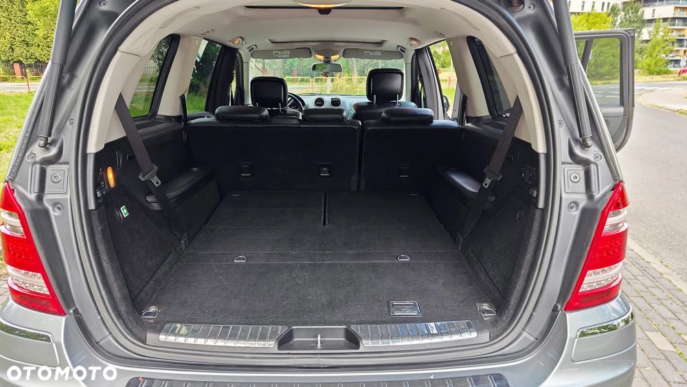Mercedes-Benz GL 450 - 21