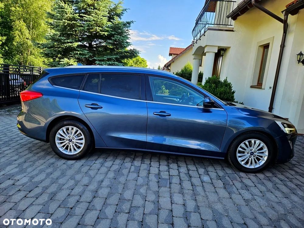 Ford Focus - 8