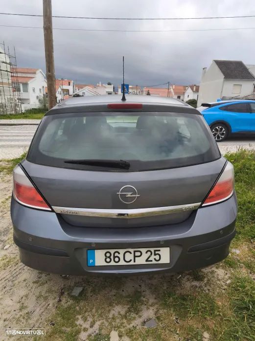 Opel Astra 1.3 CDTI Cosmo - 2