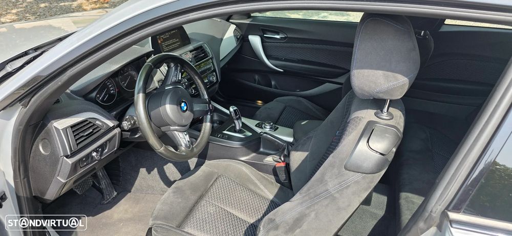 BMW 118 d Aut. Sport Line - 23