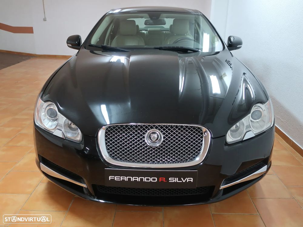 Jaguar XF 3.0 D V6 Luxury - 3