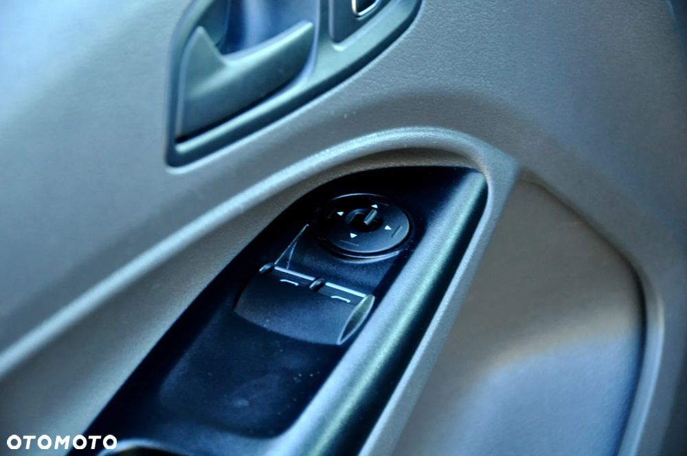 Ford Transit connect - 37