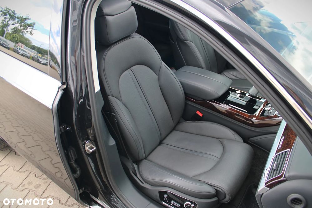 Audi A8 4.0 TFSI cylinder on demand quattro tiptronic - 17