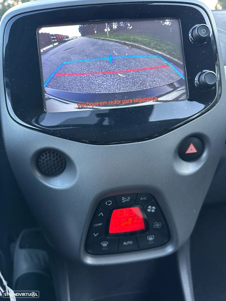 Toyota Aygo 1.0 X-Play+X-Touch - 11