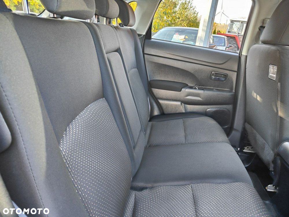 Mitsubishi ASX 1.8 DID Invite 4WD AS&G - 23